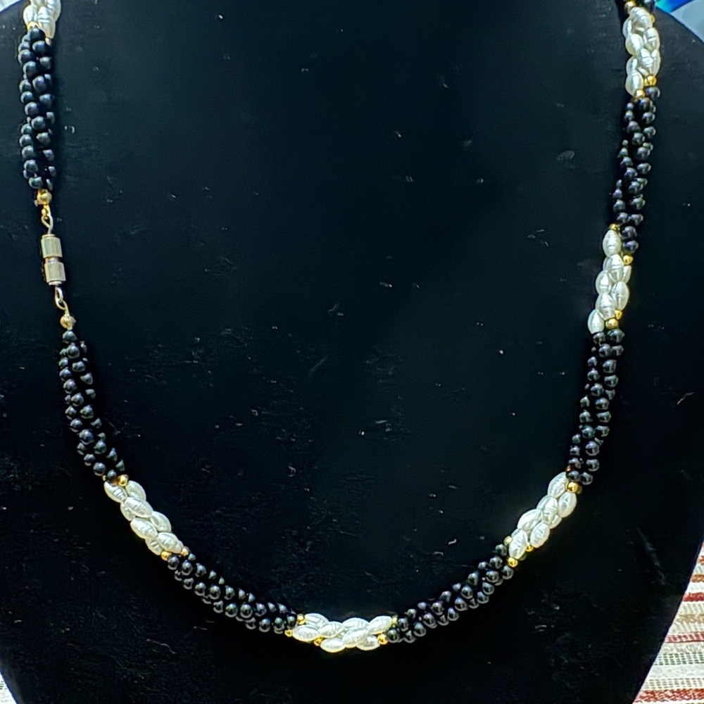 Elegant Black Onyx and Seed Pearl Beaded Necklace